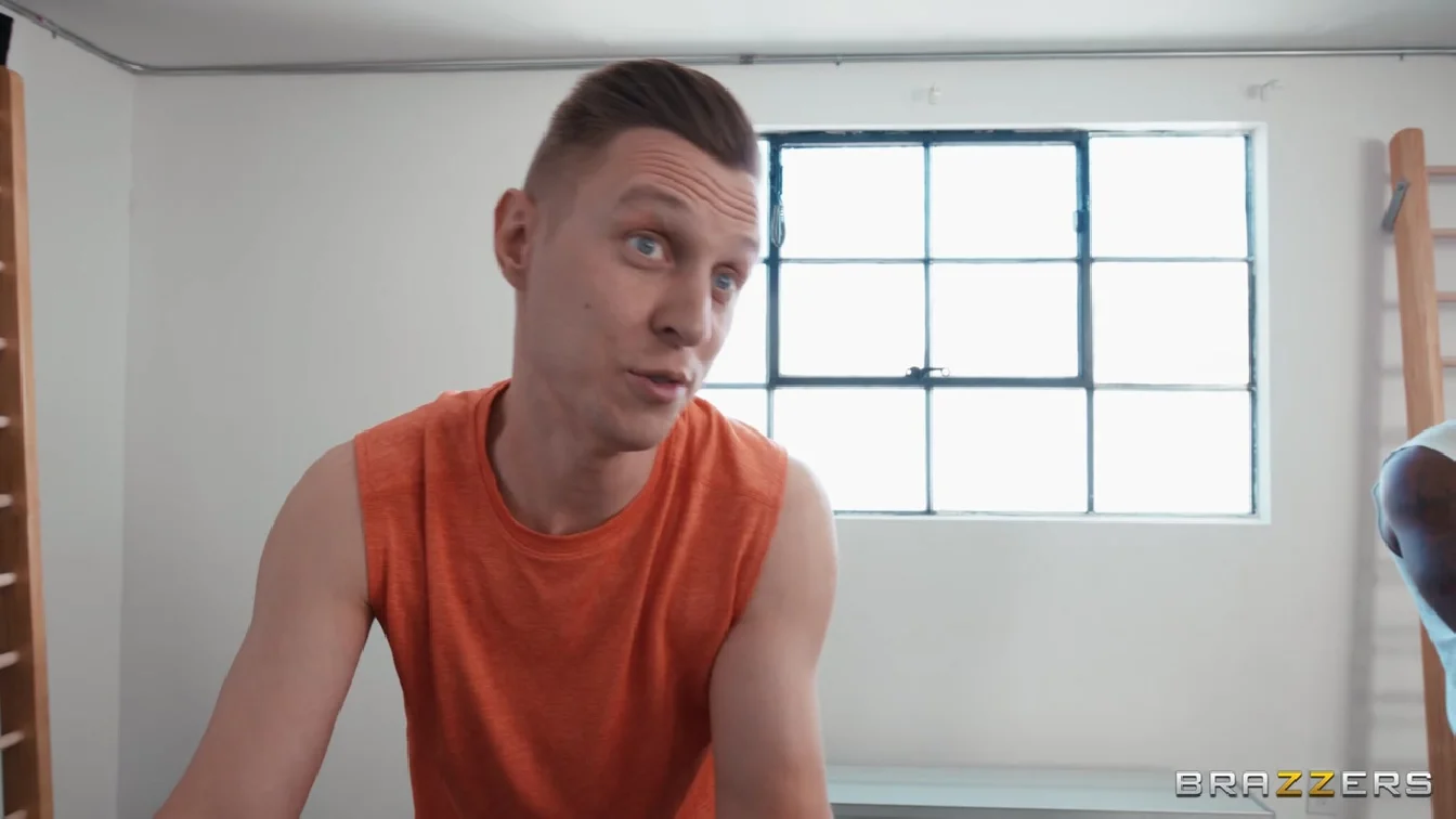 BrazzersExxtra Kira Noir And Goldey Fitness Influencer Takes On Gym Bros XXX